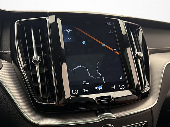 Volvo XC60 20 of 30