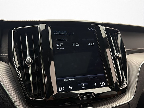 Volvo XC60 22 of 30