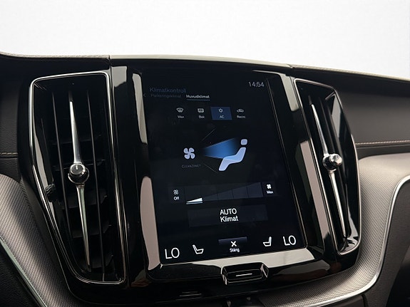 Volvo XC60 21 of 30