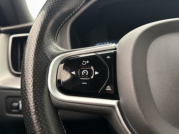 Volvo XC60 28 of 30