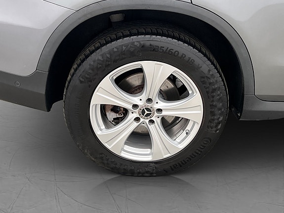 Mercedes-Benz GLC350 e 30 of 30