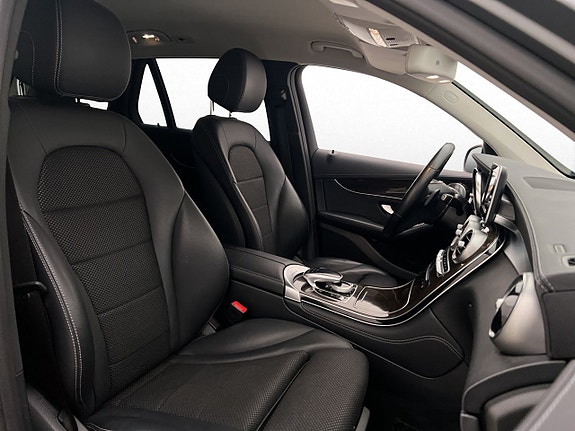 Mercedes-Benz GLC350 e 12 of 30
