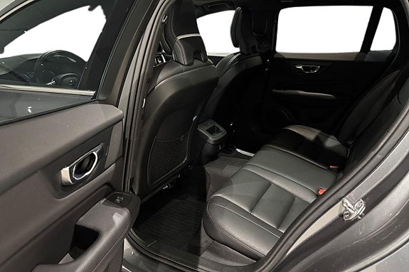 Volvo V60 17 of 26