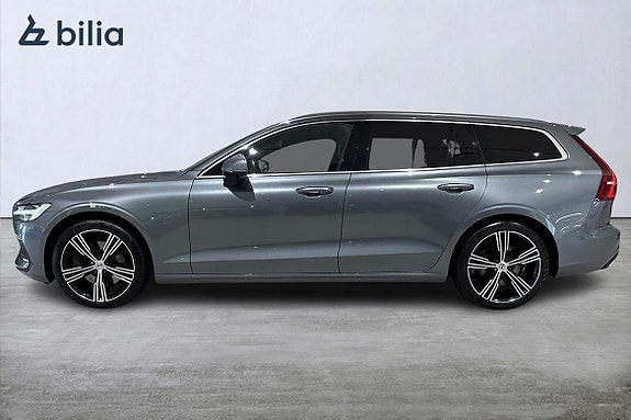 Volvo V60 2 of 26