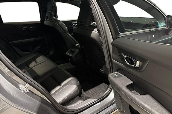 Volvo V60 25 of 26