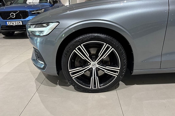 Volvo V60 7 of 26