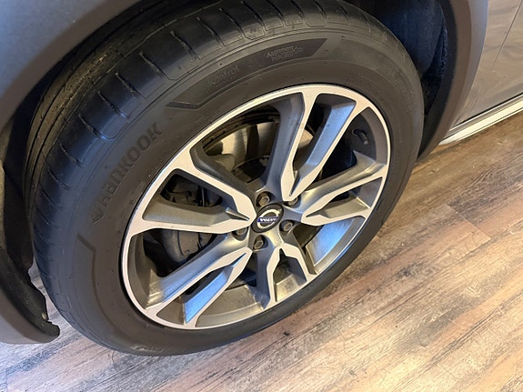 Volvo V60 Cross Country 13 of 15