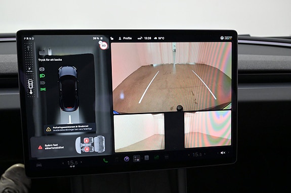 Tesla Model 3 17 of 27