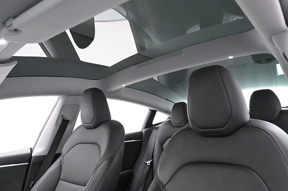 Tesla Model 3 24 of 27