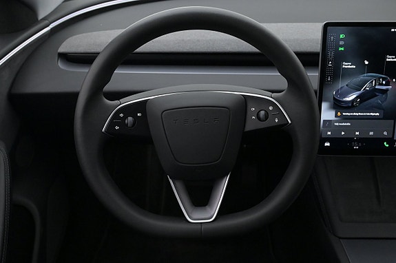 Tesla Model 3 7 of 27