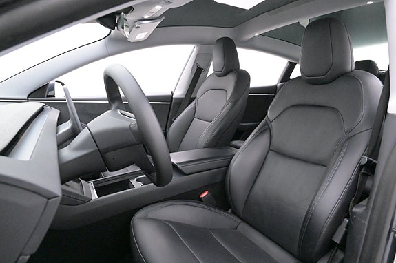 Tesla Model 3 8 of 27