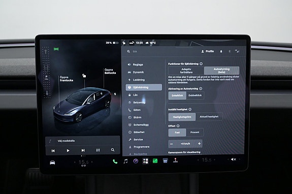 Tesla Model 3 14 of 27