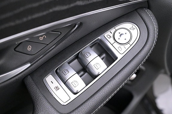 Mercedes-Benz GLC300 de 10 of 27