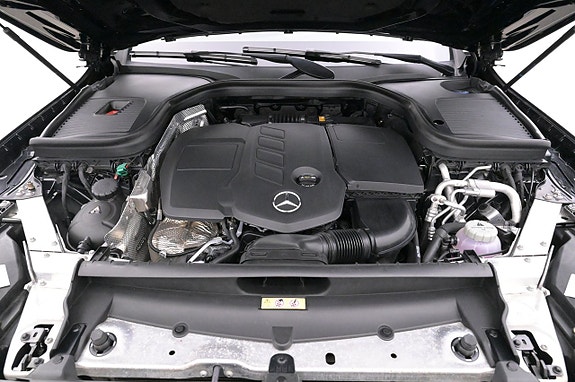 Mercedes-Benz GLC300 de 26 of 27