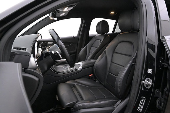 Mercedes-Benz GLC300 de 9 of 27