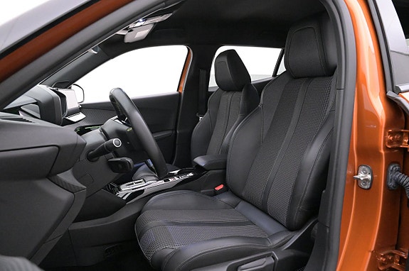 Peugeot e-2008 10 of 27