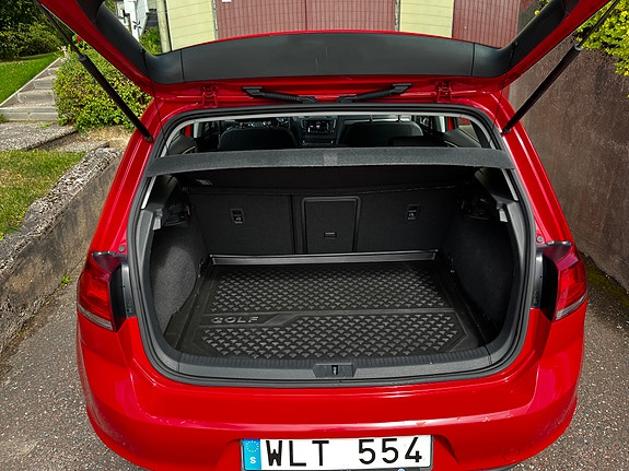 Volkswagen Golf VII 10 of 12