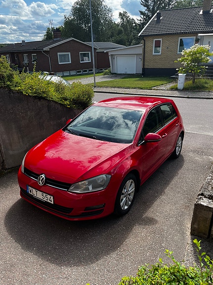 Volkswagen Golf VII 3 of 12