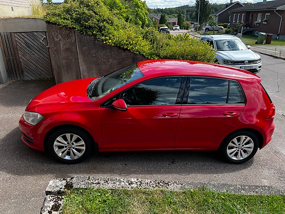 Volkswagen Golf VII 5 of 12