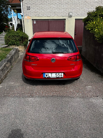 Volkswagen Golf VII 9 of 12