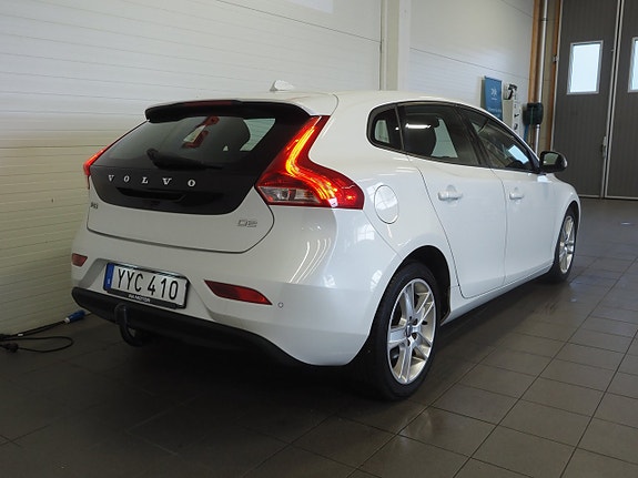 Volvo V40 6 of 24