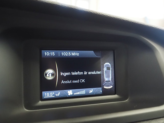 Volvo V40 20 of 24