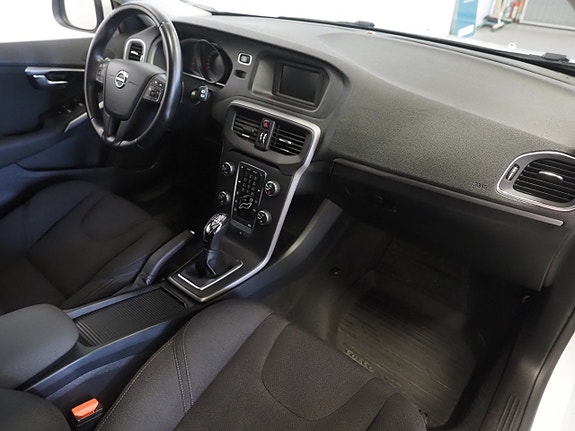 Volvo V40 10 of 24