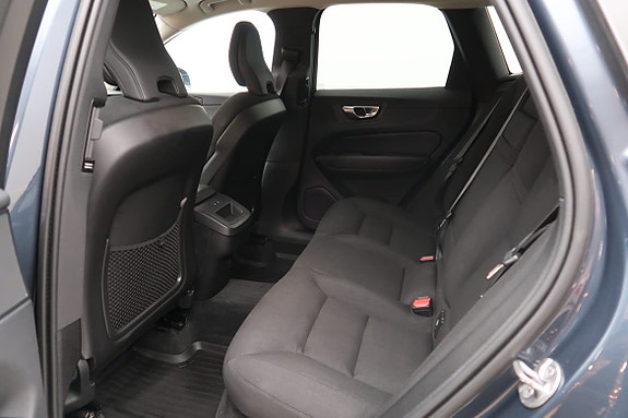 Volvo XC60 5 of 12