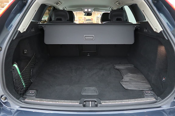 Volvo XC60 12 of 12