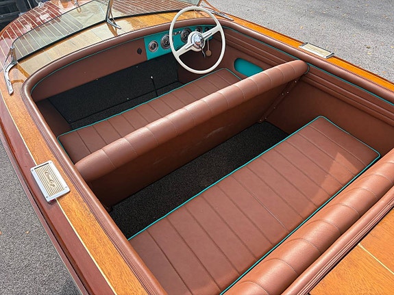 Chris-Craft Riviera 1952 8 of 12
