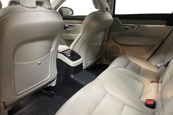 Volvo V90 11 of 13