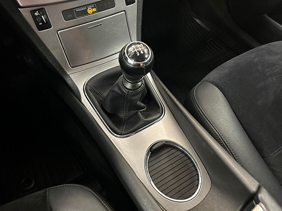 Toyota Avensis 15 of 16