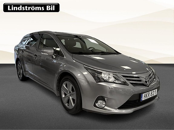 Toyota Avensis 2 of 16