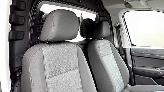 Ford Transit Connect 5 of 12