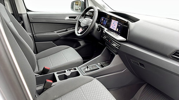 Ford Transit Connect 3 of 12