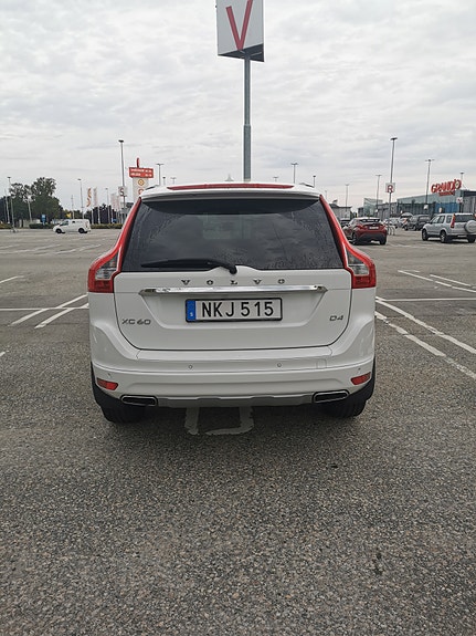 Volvo XC60 4 of 13