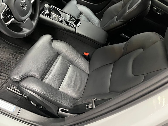 Volvo V90 4 of 20