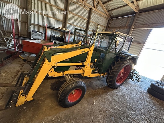 Deutz 6006 med lastare