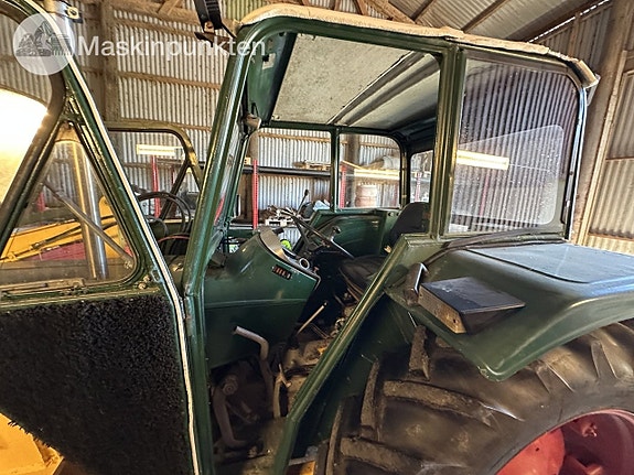 Deutz 6006 med lastare 10 of 27