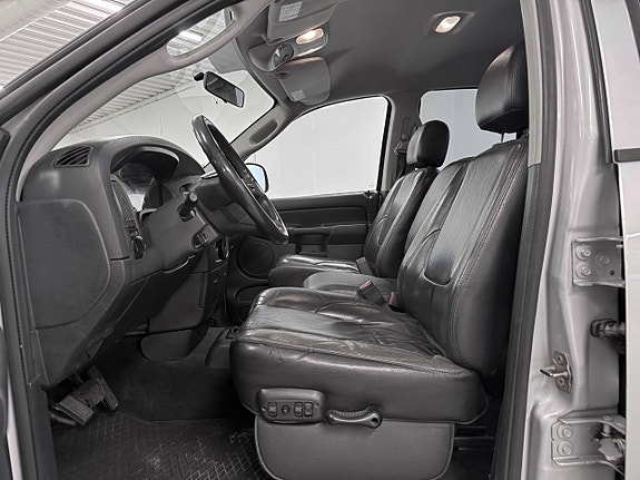 Dodge RAM 1500 11 of 30