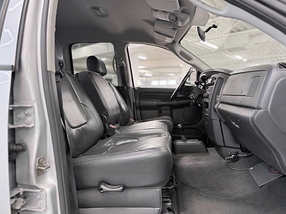 Dodge RAM 1500 15 of 30