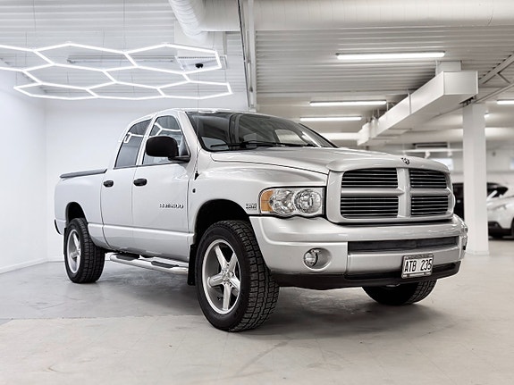 Dodge RAM 1500 4 of 30