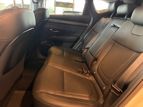 Hyundai Tucson 8 of 19