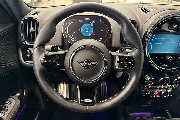 MINI Countryman Cooper 10 of 26