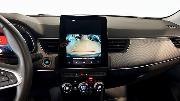 Renault Arkana 12 of 12