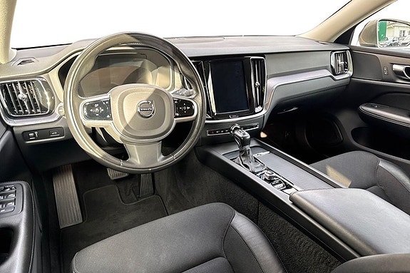 Volvo V60 7 of 20