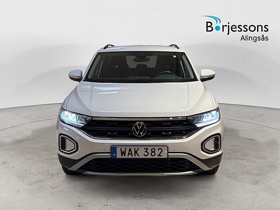 Volkswagen T-Roc 4 of 16