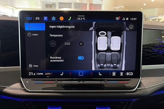 Volkswagen Passat 17 of 25