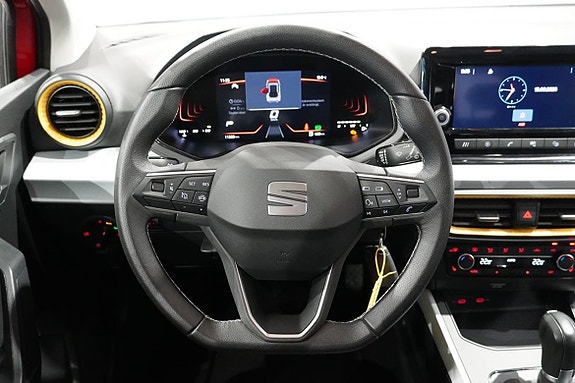 Seat Arona 12 of 16
