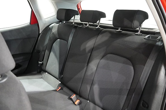 Seat Arona 8 of 16